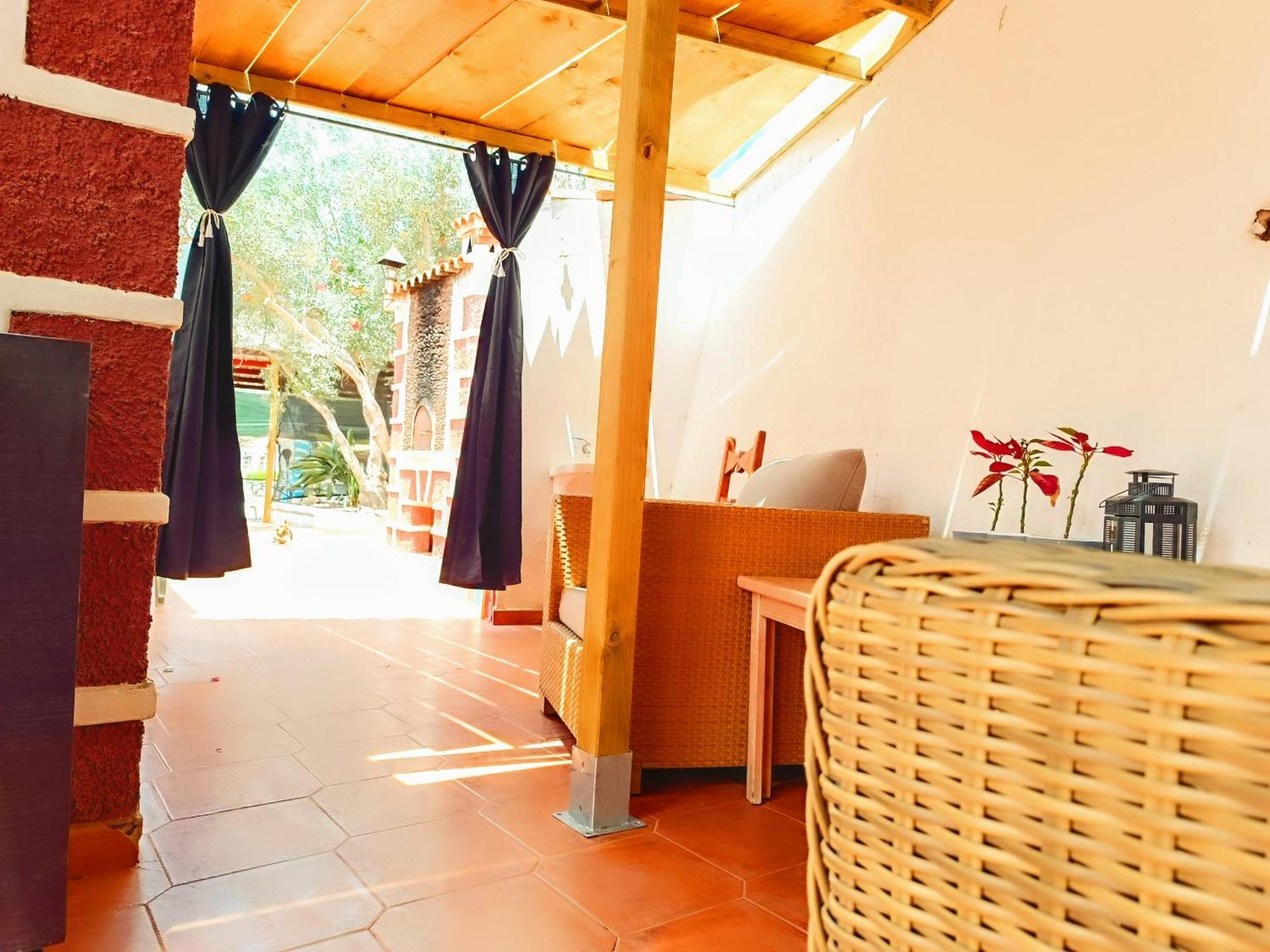 Django Villa Santa Lucia De Tirajana Exterior photo