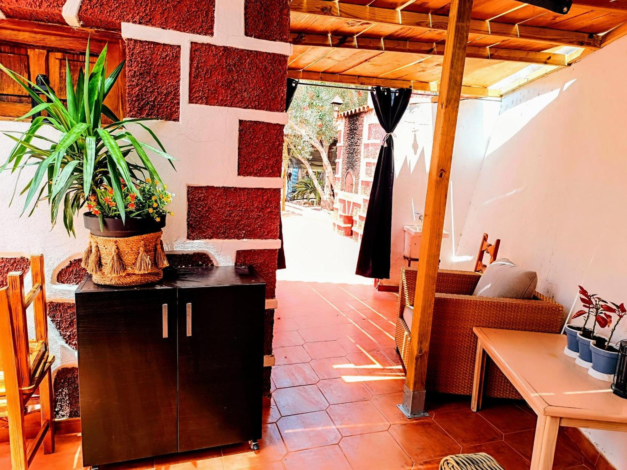Django Villa Santa Lucia De Tirajana Exterior photo